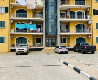 A venda Apartamento T3, sito no Condomínio Interland, Morro Bento/Mundo Verde.