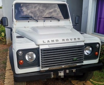 A venda Land Rover Puma 2.4 2011 (Diesel)