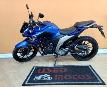 A venda Yamaha Fz250