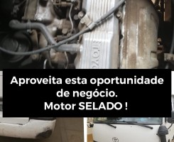 A venda Toyota Coaster Motor Selado