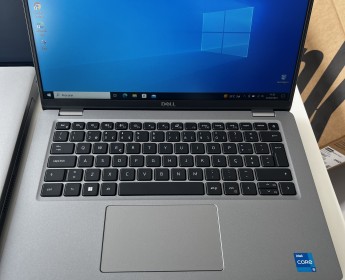 A venda Portáteis Dell i5 11a geração 8GB RAM 256GB SSD Novos selados
