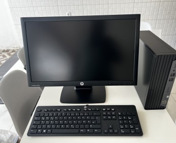 A venda Desktop Completo HP ProDesk Core i5 10a geração 8GB RAM 256GB SSD semi...