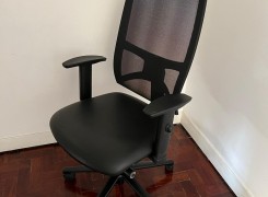 2 Cadeiras de escritório pretas