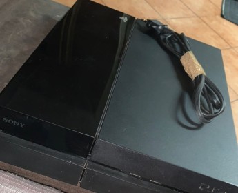 A venda Playstation-4 Memória-500GB