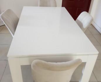 A venda MESA DE SALA