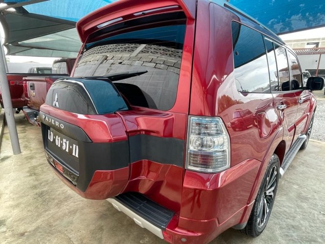 Mitsubishi Pajero 2023 marrom semi novo |_