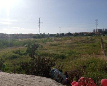 A venda Terreno de 3.5 hectares, no Talatona, Adstrito ao Condomínio Orquídea.