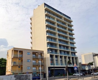 A venda PARTAMENTO T3, COM VISTA PARA A BAÍA DE LUANDA, EDIFÍCIO OCEAN CORNER