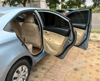 A venda Toyota Yaris 2014