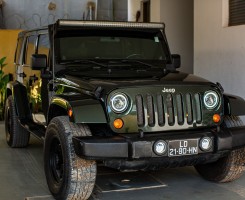 A venda Vendo Jeep Wrangler Sahara Unlimited 2011
