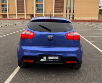 A venda Kia Rio genuíno da imporáfrica