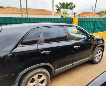 A venda Kia Sorento de 2013. Impecável. A gasolina