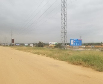A venda Terreno de 10 hectares, adstrito à Cidade da China, Via Expressa.