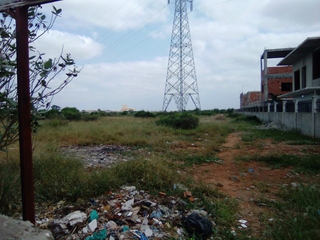 Terreno de 14 hectares no Kilamba, junto ao viaduto.