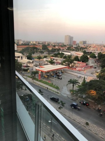 Apartamento T3, nas Torres Dipanda, Largo da Independência, Com Vista Privilegiada da Cidade de Luanda.