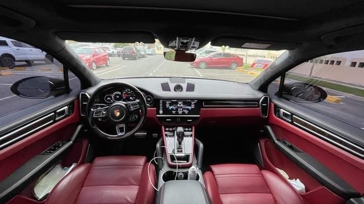 Porsche Cayenne V8 Turbo 2018 H ln