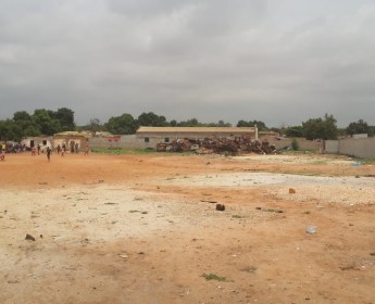 A venda 1 hectare bem localizado no Luanda sul
