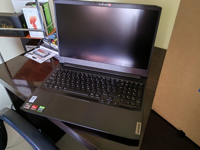 Portátil Lenovo IdeaPad Gaming 3 5600H 512SSD 24Gb Ram RTX 3050 4GB