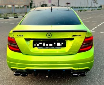 A venda Mercedes C63 AMG