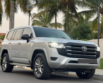 A venda Toyota Land Cruiser GXR TWIN Turbo 2022