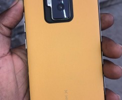 A venda Tecno Phantom X