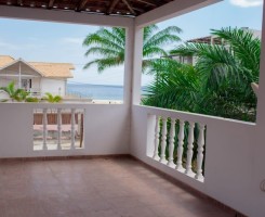 A venda Moradia T3 Duplex com Anexo - Ideal para Escritório e Habitação