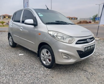 A venda HYUNDAI I10 1.2