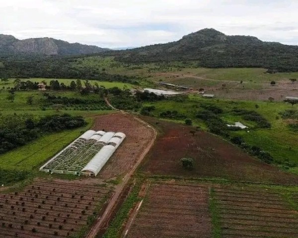 Fazenda com Resort, no Kibala, Kwanza Sul.