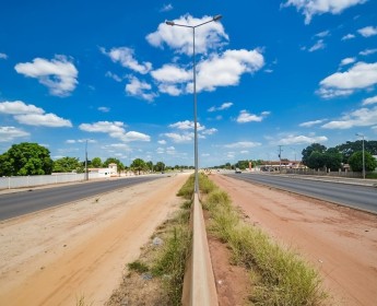 A venda Terreno de 40.000m² (4 hectares de terra) na circunscrição do novo Aer...