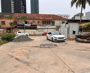 A venda Valioso terreno no Centro da Cidade