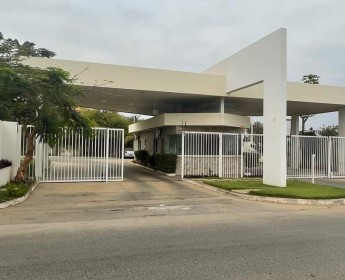 A venda Moradia V3 térrea, no Condomínio Vila Mar, Talatona.