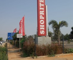 A venda Terreno de 5.8 Hectares na via principal do Zango bl³