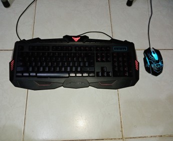 A venda Teclado e Mouse mecânicos