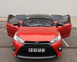 A venda TOYOTA YARIS