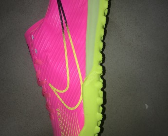 A venda Chuteiras Nike