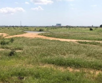 A venda TERRENO POR DETRÁS DO CENTRO DE PRODUÇÃO DA TPA, CAMAMA.