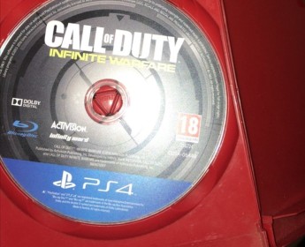 A venda Playstation 4 fat