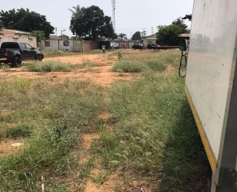 A venda Terreno de 135/80, no Morro Bento, adjacente ao kero.