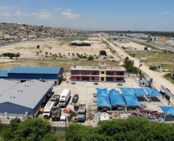 A venda Complexo comercial, no Pólo de Desenvolvimento Industrial da Catumbela...