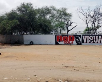 A venda Terreno de 04 hectares, no Troço Shoprite - Bca, Av. Deolinda Rodrigue...