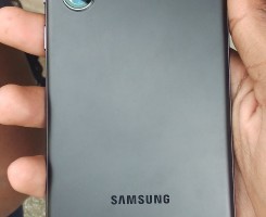 A venda Vende se um telefone de marca sangue Galaxy s22 utra novo memória de 1...
