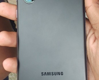 A venda Vende se um telefone de marca sangue Galaxy s22 utra novo memória de 1...
