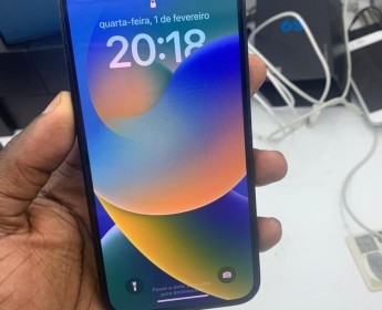 A venda IPhone 14 normal