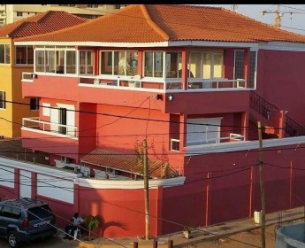A venda Vivenda V4 com anexo, em Talatona, adjacente a Cidade Financeira e o c...