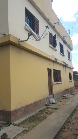 Casa à Venda no Lubango