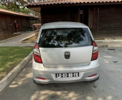 A venda Hyundai i10 cinza