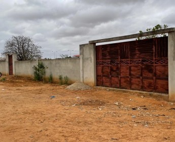 A venda Terreno 60/60, na Zona Verde, rua 32, Benfica.