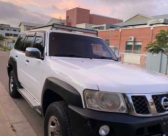 A venda Nissan Patrol GL 4x4 diesel r1