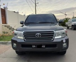A venda Land Cruiser EX-R V8 G p