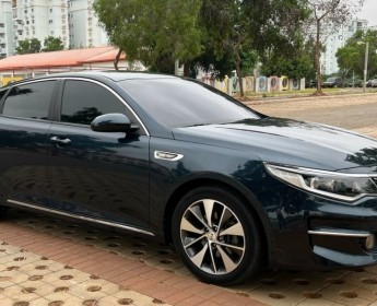 A venda Kia K5 Como Novo